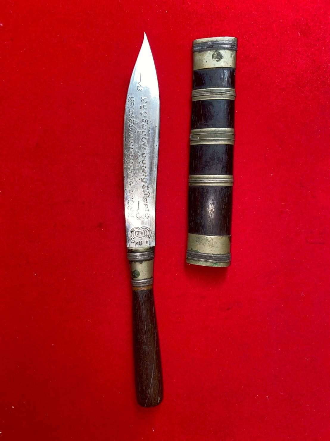 มีดหมอหลวงพ่อกวย วัดโฆสิตาราม ใบมีดยาว ๕ นิ้ว