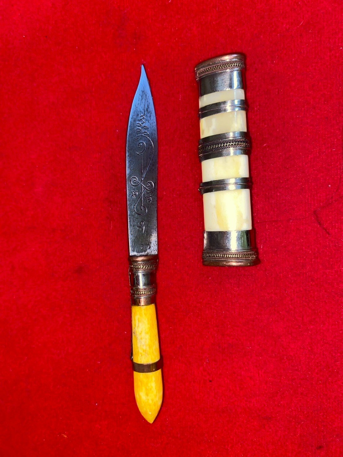 มีดหมอหลวงปู่ศิลา วัดยานนาวา ขนาด ๒.๕ นิ้ว