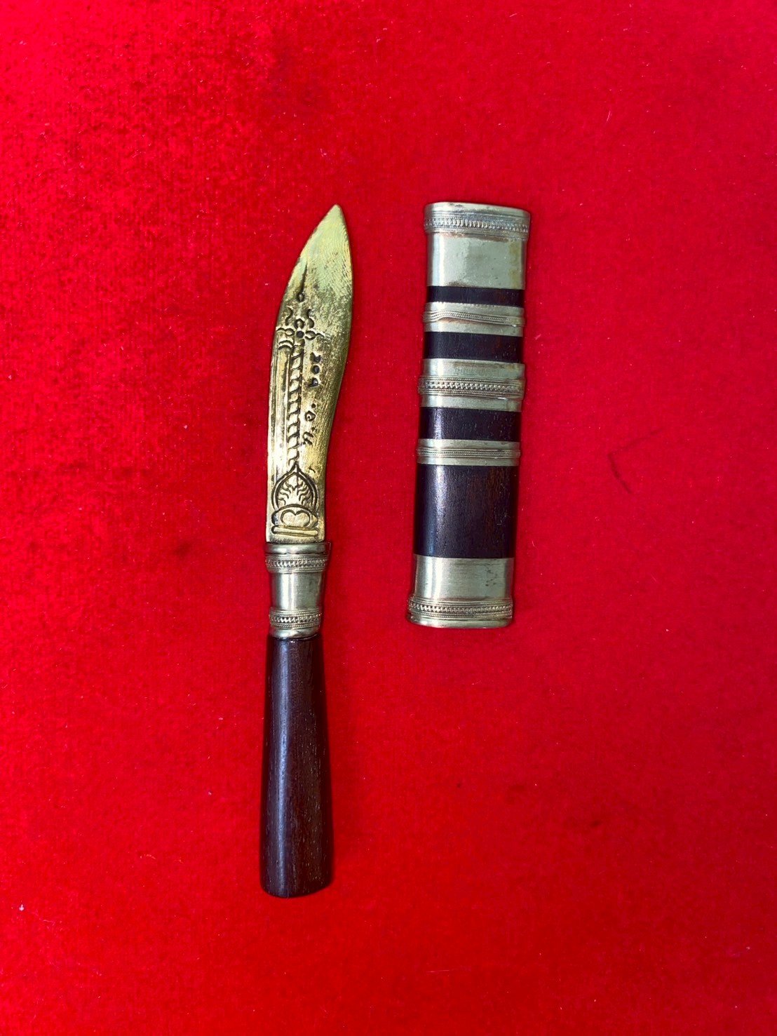 มีดหมอหลวงพ่อพัฒน์ วัดห้วยด้วน โค้ดพัฒน์ ๖๑๔ ขนาด ๒.๕ นิ้ว