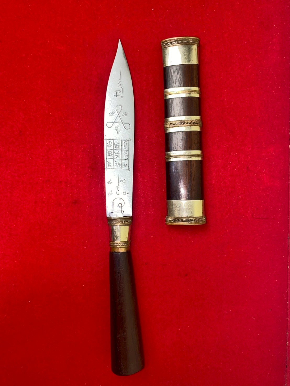 มีดหมอหลวงพ่อพัฒน์ วัดห้วยด้วน รุ่นหลวงพ่อพัฒน์๑๐๐ปี ขนาด ๕ นิ้ว