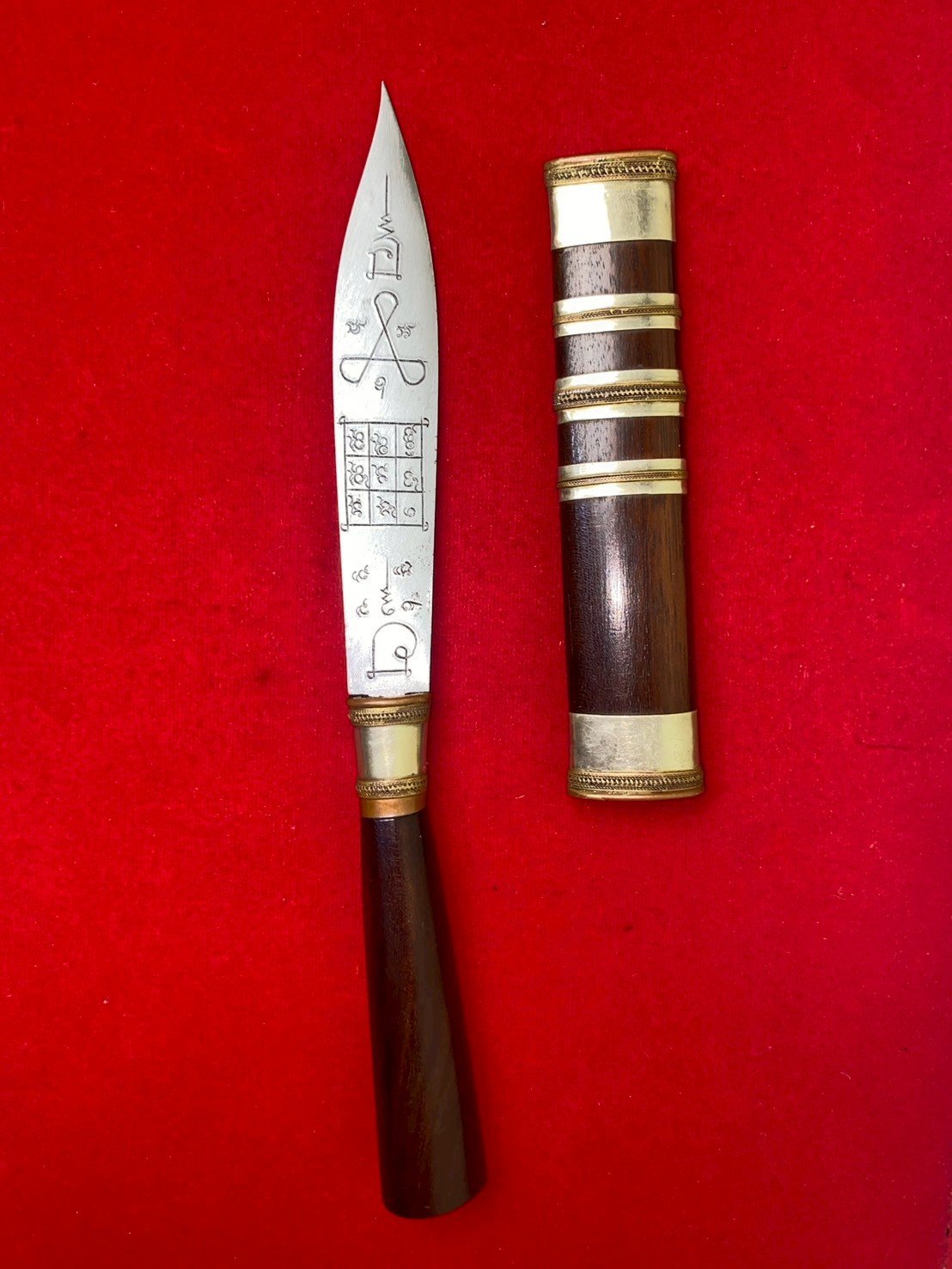 มีดหมอหลวงพ่อพัฒน์ วัดห้วยด้วน รุ่นหลวงพ่อพัฒน์๑๐๐ปี ขนาด ๕ นิ้ว