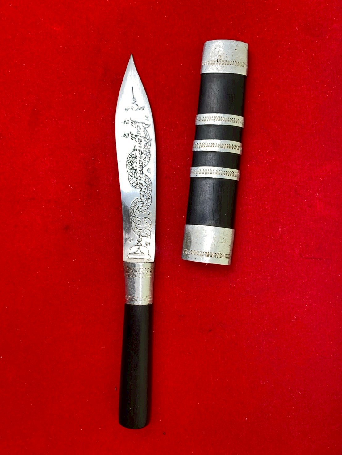 มีดหมอหลวงพ่อกวย วัดโฆสิตาราม ใบมีดยาว ๔.๕ นิ้ว