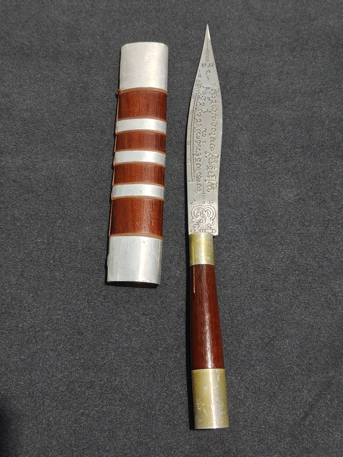 มีดหมอหลวงพ่อบุญมี วัดเขาสมอคอน