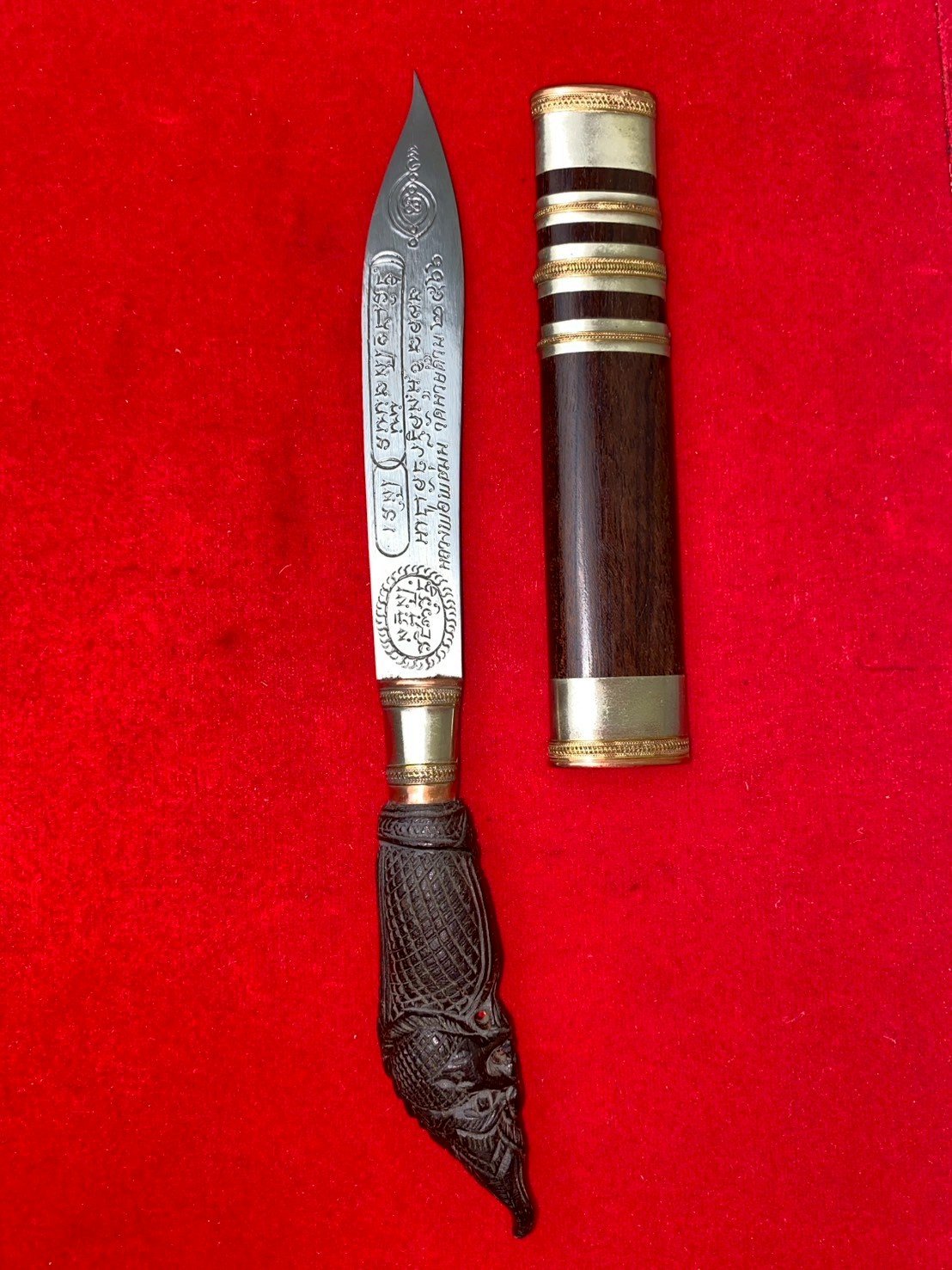 มีดหมอหลวงพ่อพัฒน์ วัดห้วยด้วน ขนาดใบมีด ๕ นิ้ว 