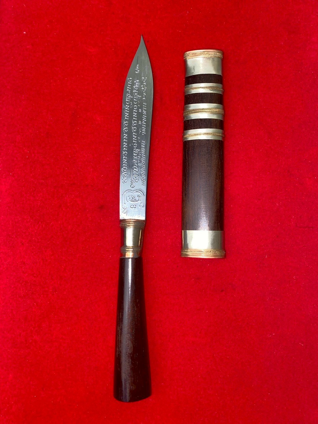 มีดหมอหลวงพ่อพัฒน์ วัดห้วยด้วน ขนาดใบมีด ๕ นิ้ว 