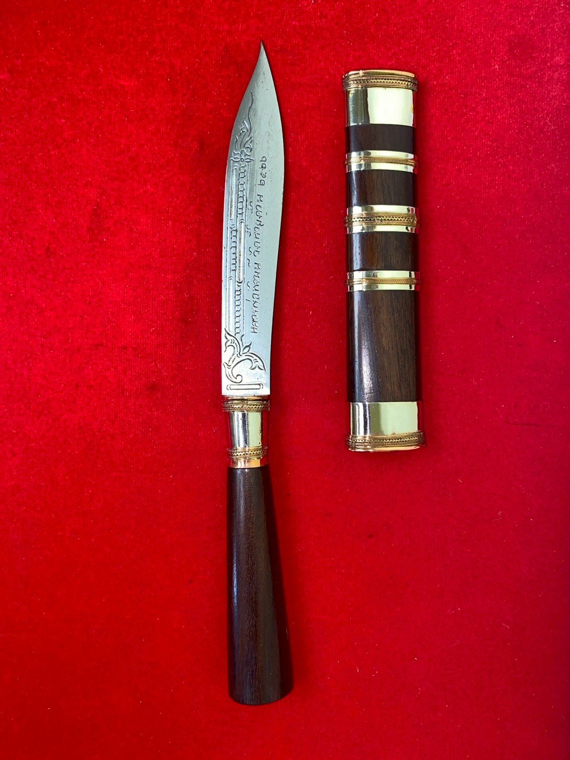 มีดหมอหลวงพ่อพัฒน์ วัดห้วยด้วน รุ่นเลื่อมสมณศักดิ์ ขนาดใบมีด ๕ นิ้ว