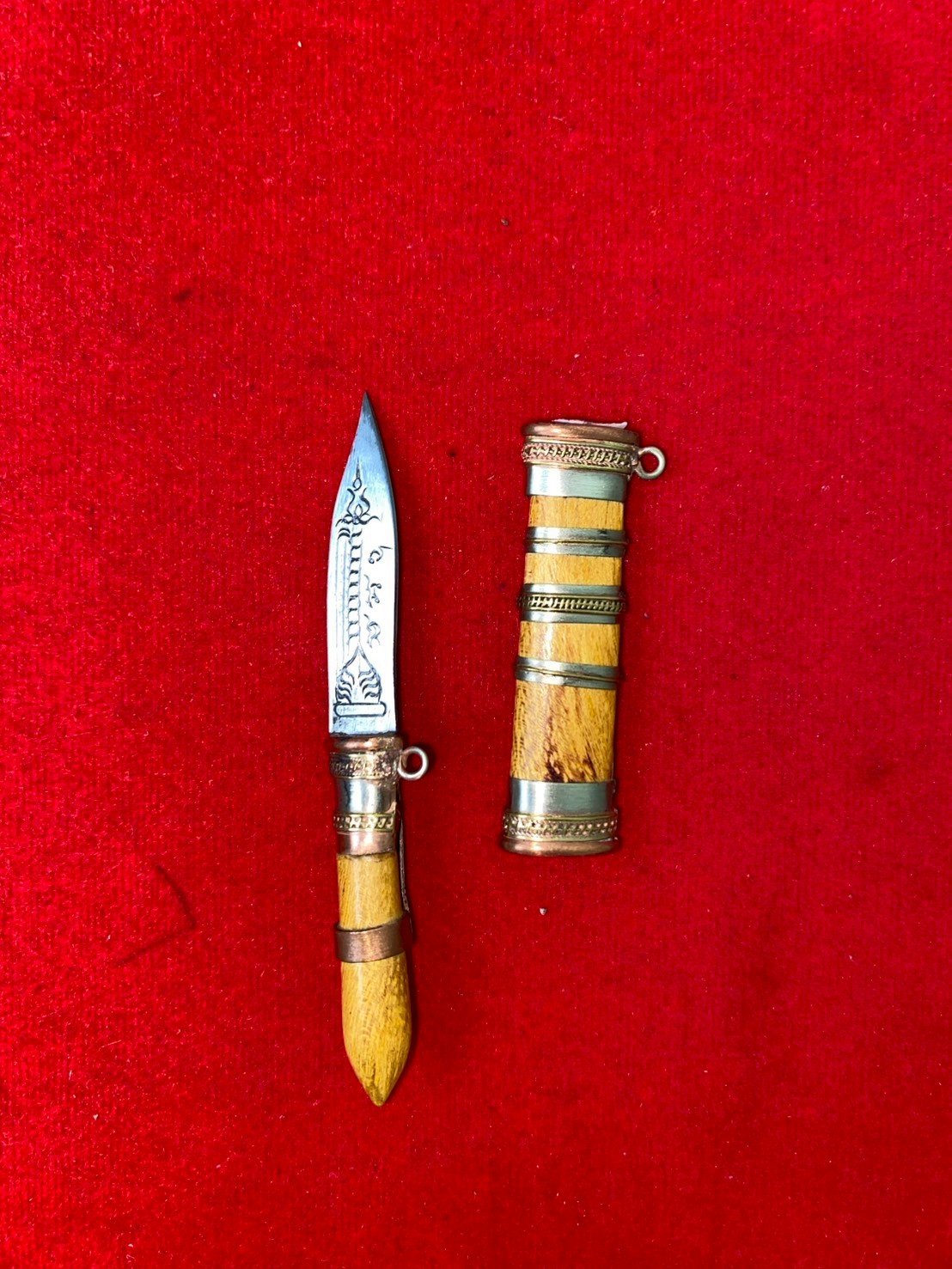 มีดหมอหลวงพ่อพัฒน์ วัดห้วยด้วน ฝักไม้ขนุน ขนาดใบมีด ๑.๕ นิ้ว