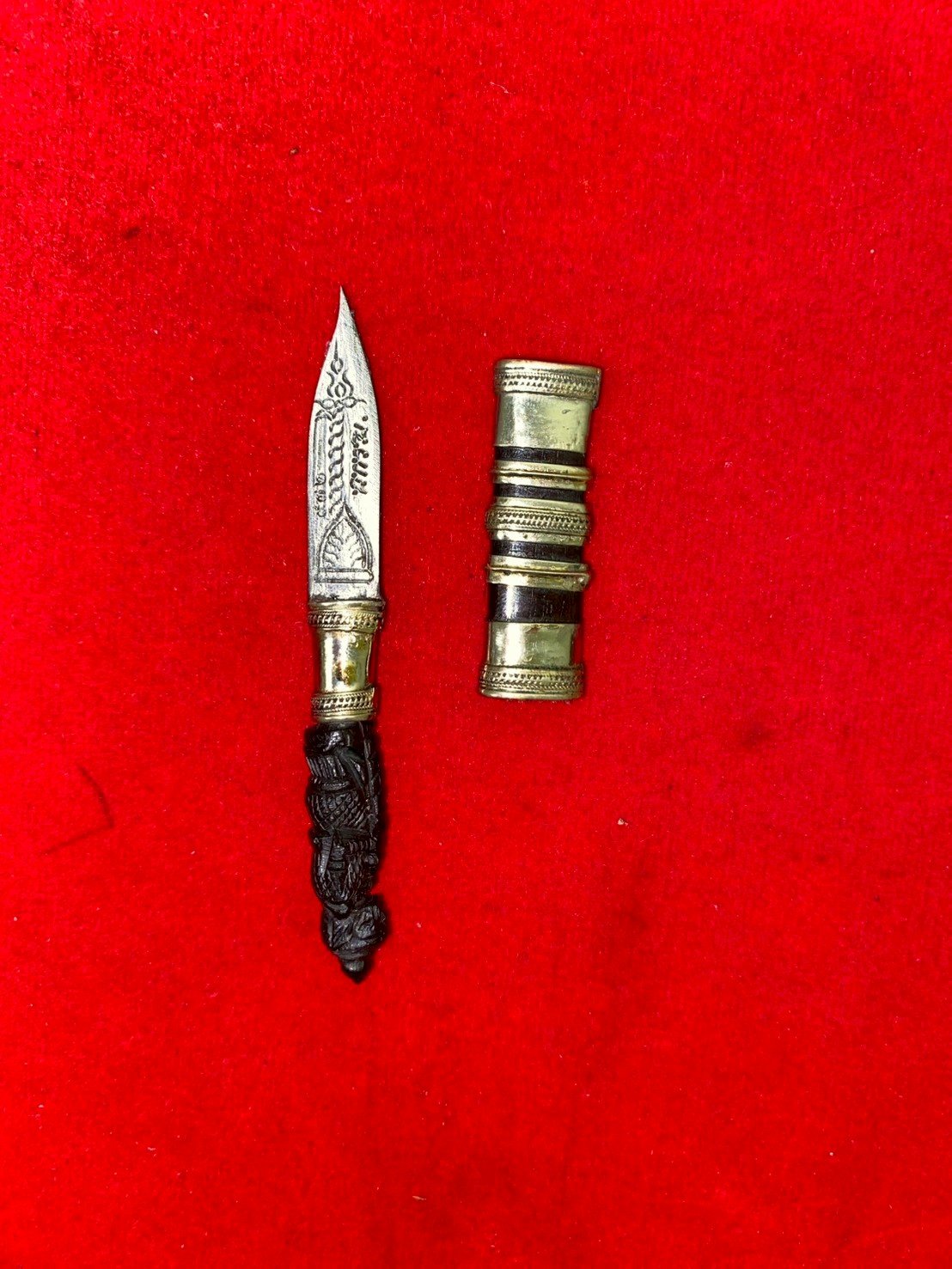 มีดหมอหลวงพ่อพัฒน์ วัดห้วยด้วน รุ่นฉลองหอระฆังปี๖๓ เลขโค้ด๙๗๒