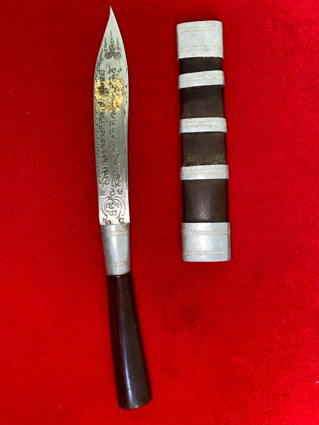 มีดหมอหลวงพ่อกวย วัดโฆสิตาราม ใบมีดยาว ๕ นิ้ว