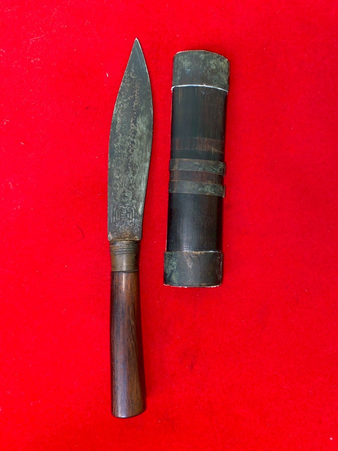 มีดหมอหลวงพ่อเดิม วัดหนองโพ  ใบมีดยาว ๔.๕ นิ้ว