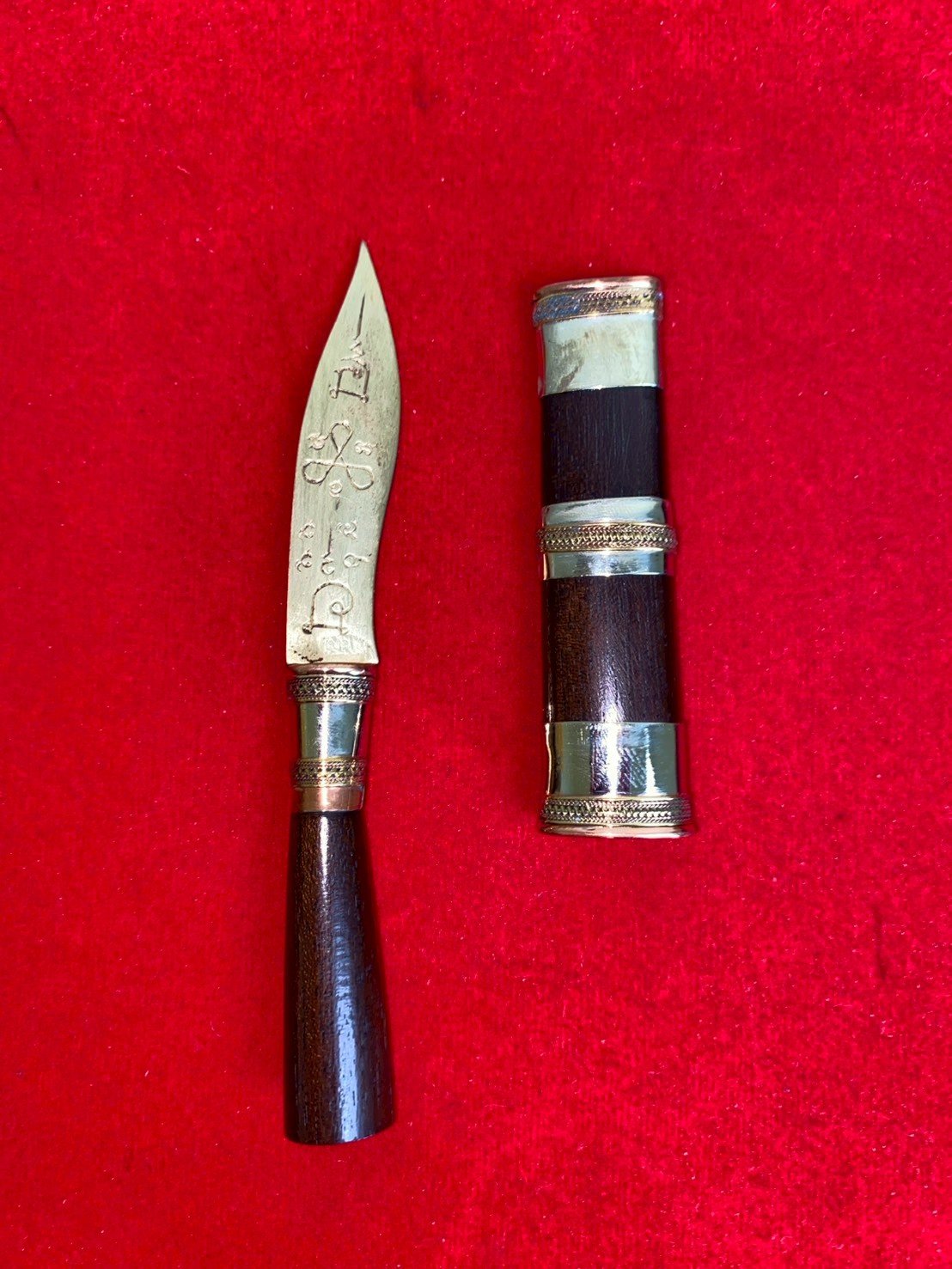 มีดหมอหลวงพ่อพัฒน์ วัดห้วยด้วน รุ่นไตรมาส๖๔ ขนาดใบมีด ๒.๕ นิ้ว