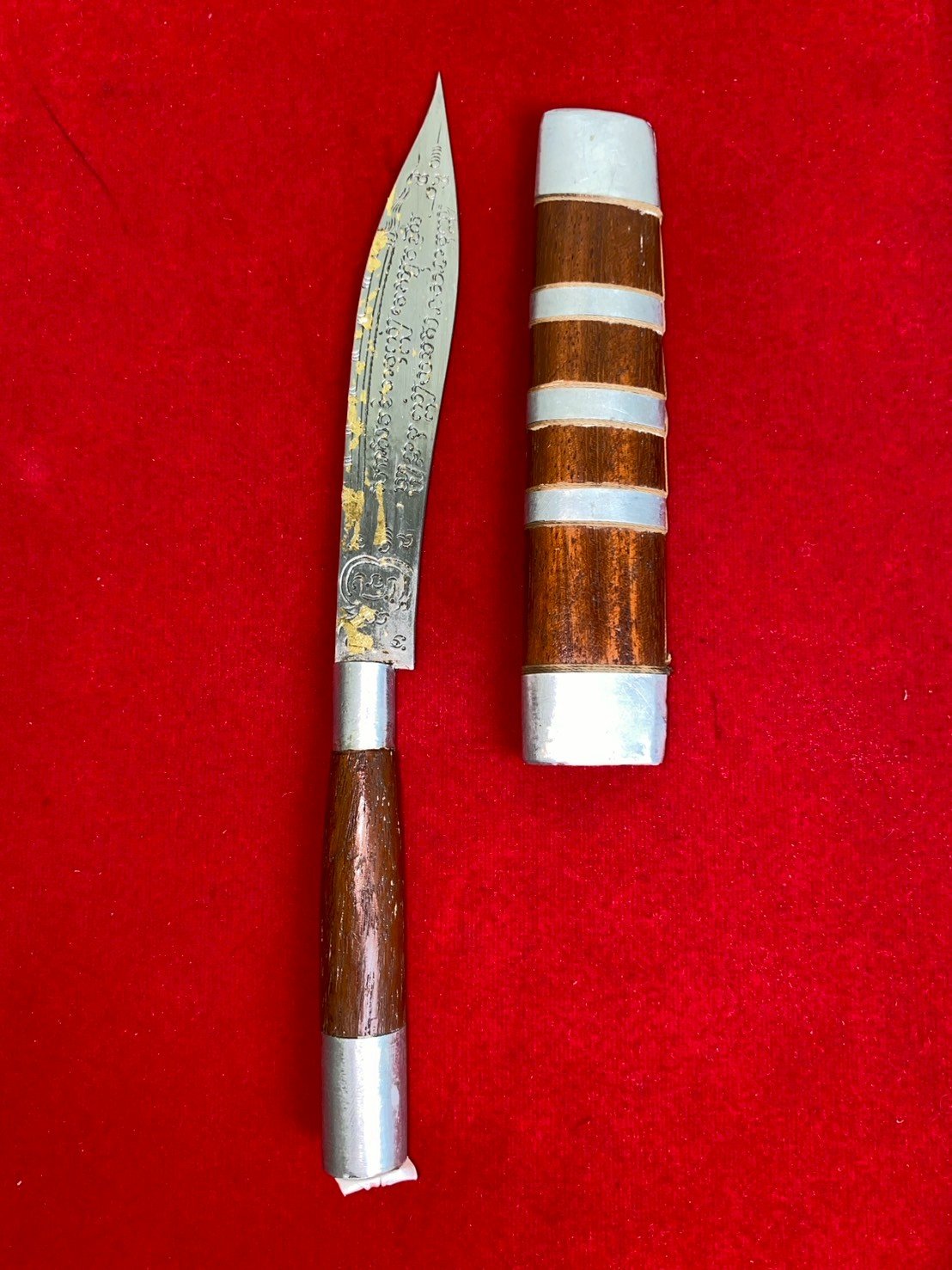 มีดหมอหลวงพ่อบุญมี วัดเขาสมอคอน ขนาดใบมีด ๕ นิ้ว 