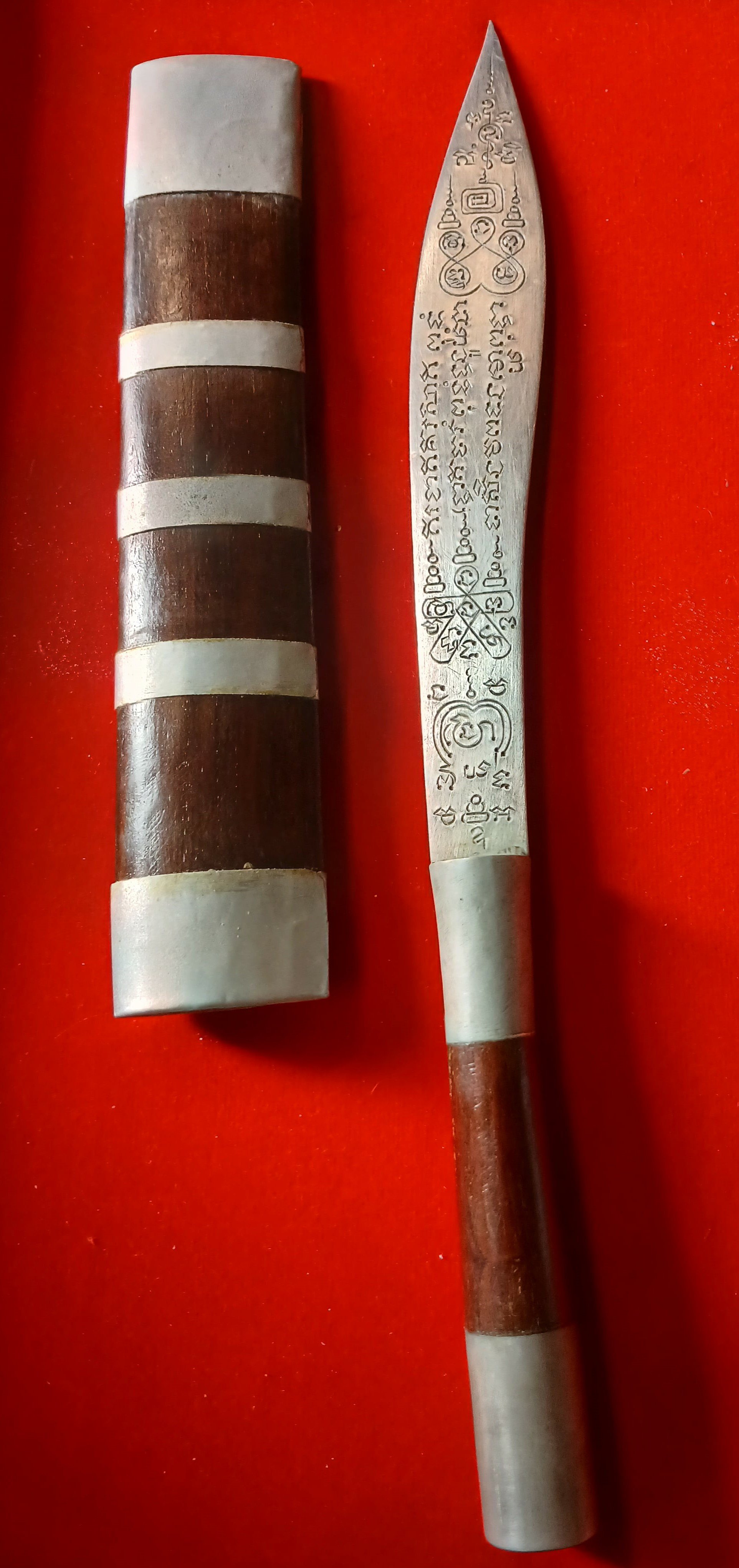 มีดหมอหลวงพ่อบุญมี วัดเขาสมอคอน 