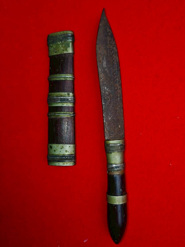 มีดหมอหลวงปู่พิมพา ธัมมวโร วัดหนองตางู