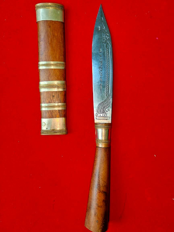 มีดหมอหลวงพ่อพัฒน์ วัดห้วยด้วน