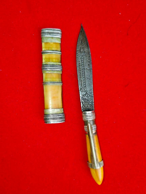 มีดหมอหลวงพ่อเดิม วัดหนองโพ