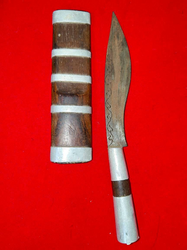 มีดหมอหลวงพ่อรุ่ง วัดหนองสีนวล