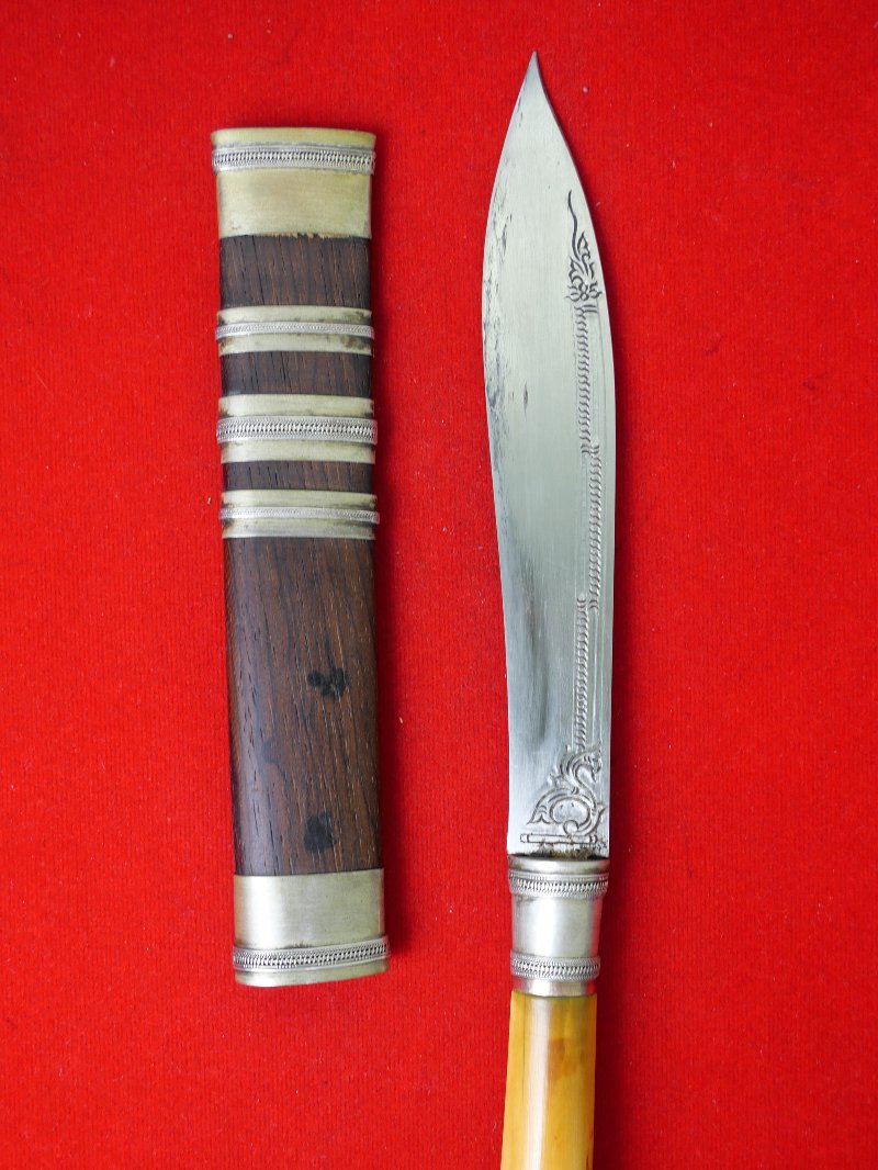 มีดหมอหลวงพ่อกัน วัดเขาแก้ว