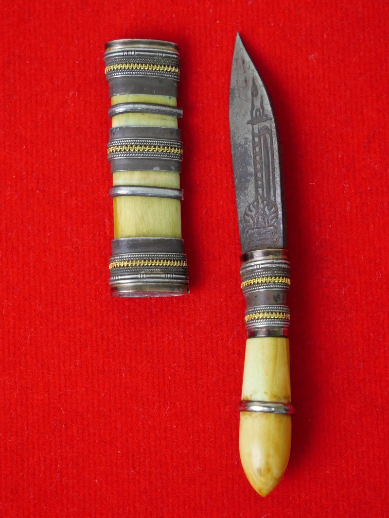 มีดหมอหลวงพ่อเดิม วัดหนองโพ